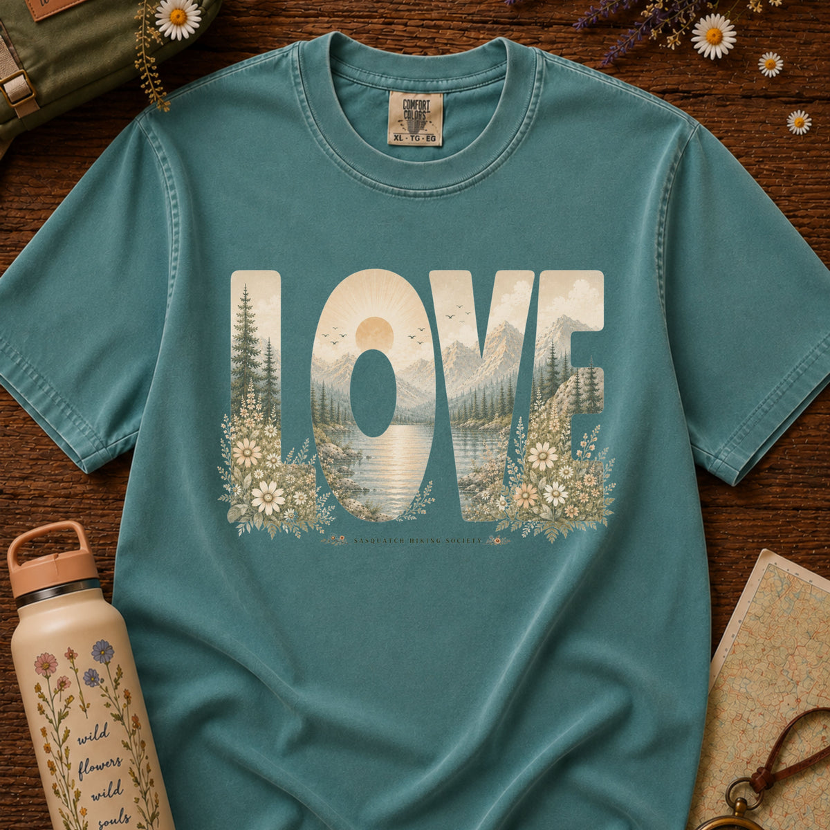 LOVE Tee