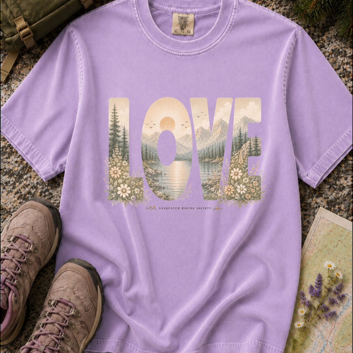 LOVE Tee
